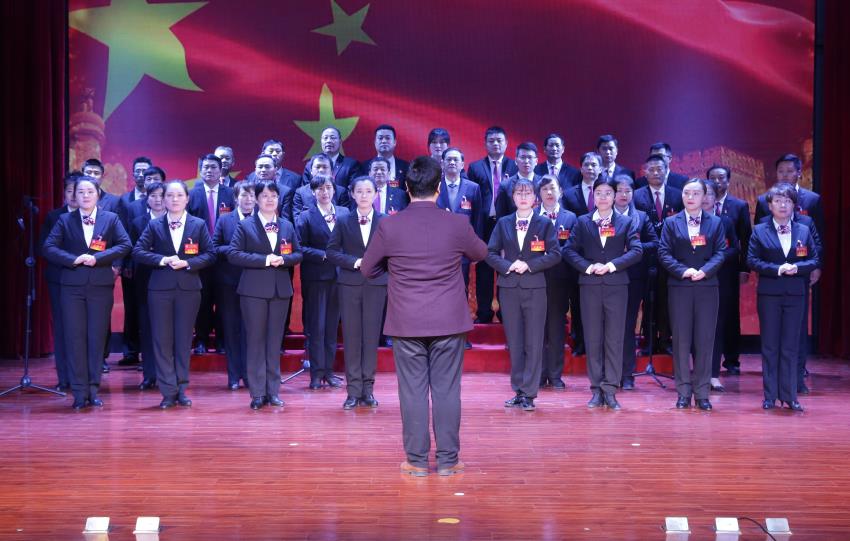 韦德bv（中国）有限公司网站2019年度工作动员大会---大合唱《团结就是力量》、《我爱你中国》